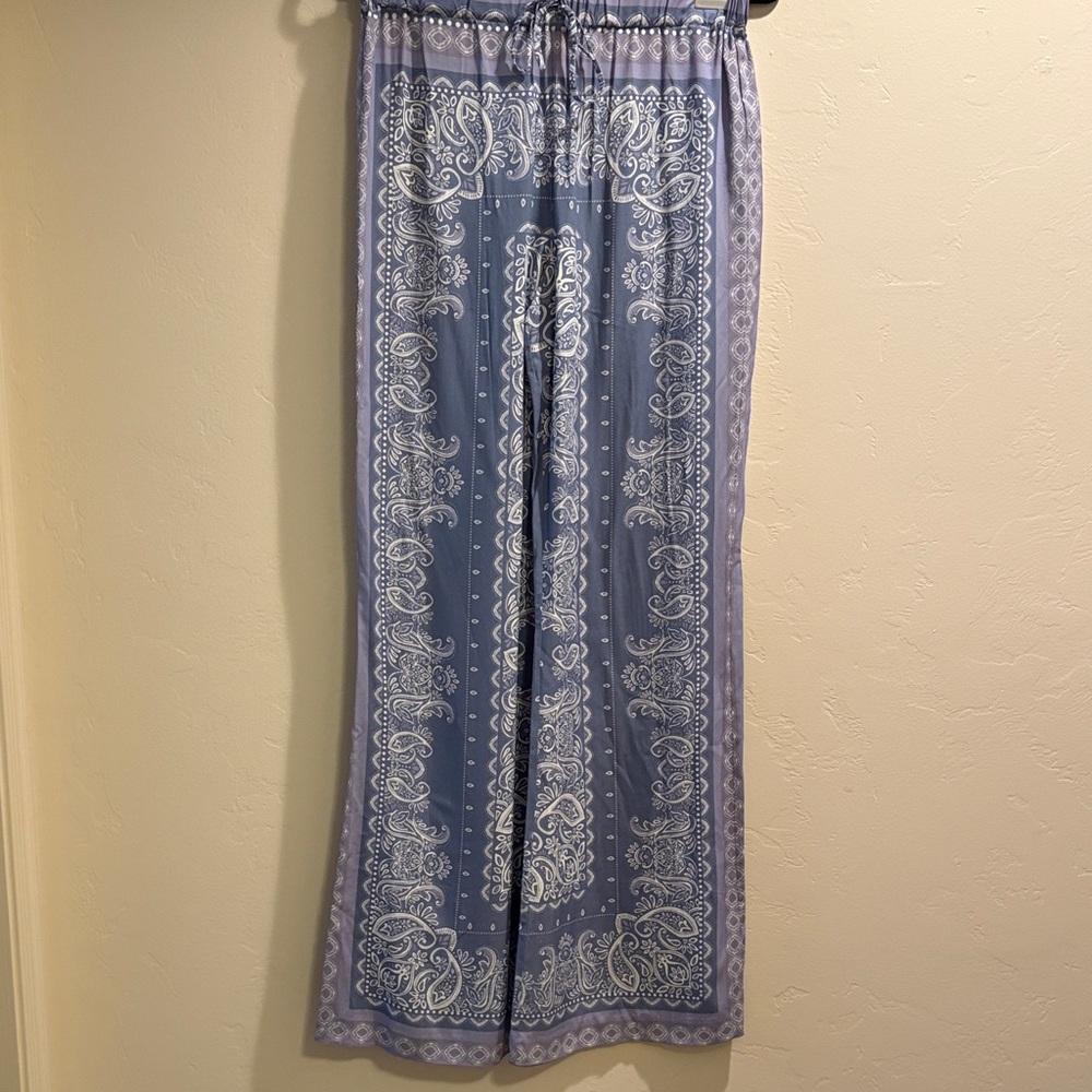 INTERMIX Blue and White Patterned Pants, Size Small.